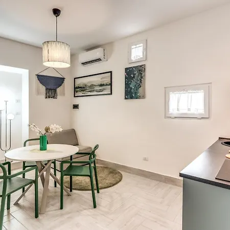 Vesuvio Capodichino Apartment *