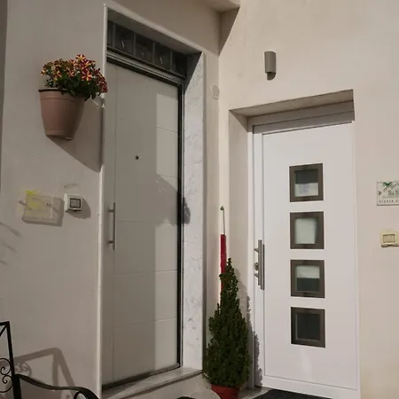 Vesuvio Capodichino * Naples